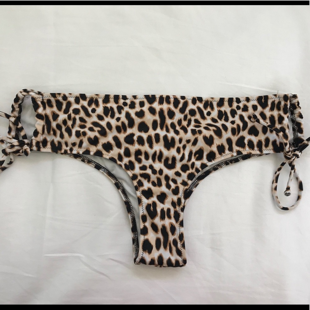 PINK CHEEKY BIKINI BOTTOMS